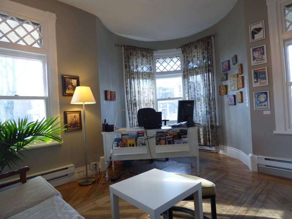 Auberge Amerik Quebec City Bagian luar foto